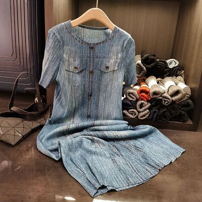 Women's High-End Mid-Length Button-Decorated Niche Pleated Long Skirt New Denim Blue Chiffon Casual for Natural Day