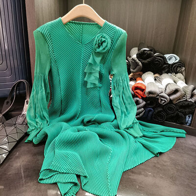 Versatile Design Solid Color Long Sleeve Midi Plus Size Fish Scale Pleated Slimming Three-Dimensional Front Button New Stylish
