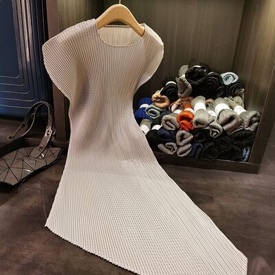 High-End Elegant A-Line Polyester Casual Solid Color Pleated Irregular Design Loose Slimming Neck Summer Niche Short Size XL