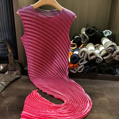 High-End Women's Dress Water Ripple Pleated Curved Design Irregular Tempered Elegant Sleeveless Loose Weave
