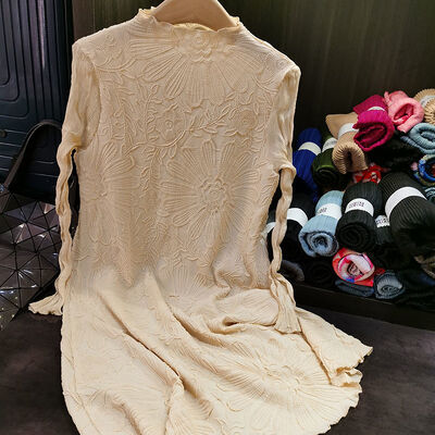 Women's High-End Casual Dress New Solid Color Long-Sleeved Slim Mid-Length A-Line Skirt Pleated Lace Stitching Chiffon