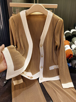 Sanzhai Women's New Fashion Daily Wear Two-Piece Set Contrast Color Pleated Cardigan Top Wide-Leg Pants Solid Design