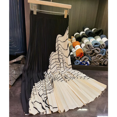 Summer New Fashion Outfit Sanzhai Color Matching Corn Pleated Short Sleeves T-shirt Women's Pleated Skirt Two-piece Set