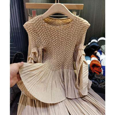 Nice Fashion Simple Pleated Suit Women's New Autumn Simple Design Pleated Top Wide Leg Pants Two-piece Set