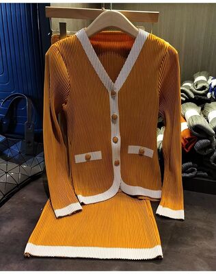 Foreign Trade Anti-aging Outfits Women's Fashion Spring and Summer New Casual Elegant Cardigan Top Women's High-end Pleated Skirt