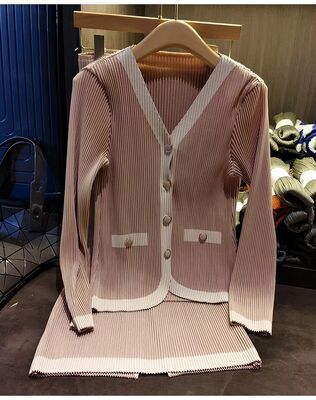 Foreign Trade Anti-aging Outfits Women's Fashion Spring and Summer New Casual Elegant Cardigan Top Women's High-end Pleated Skirt