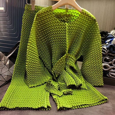 Western Commuting Waist Compression Pleated Top Wide Leg Pants Two-piece Set 2024 Autumn New Fashion Pleated Suit Women