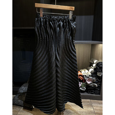 Korean version women's loose and oversized slim wide leg pants with pleats, solid color, elastic waist, versatile cropped pants