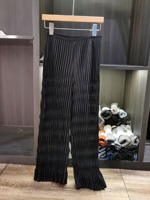 High-End Women's Casual Elastic Waist Straight-Leg Pants New Summer Style Versatile Slimming Wavy Pattern Simple Solid Loose