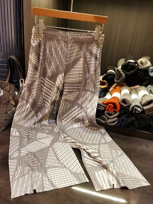 Women's High Waist Elegant Elastic Straight-Leg Casual Pants Unique Irregular Print New Summer Collection Wide-Leg Flat Design