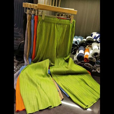Spring 2025 Women's Loose Solid Color Pleated Elastic Plus Size Women's Pants