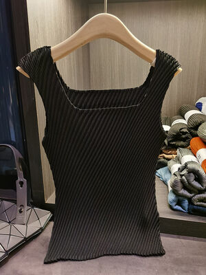 High-end Vest Camisole ~ Pure Color Inner Wear Elastic Slimming Pleated T-shirt for Women Summer New
