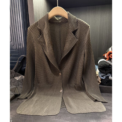 Workplace Design-Inspired Niche Autumn Suit Set High-End Feel Fish Scale Pleats Easy Care No Ironing Needed Elegant Two-Piece