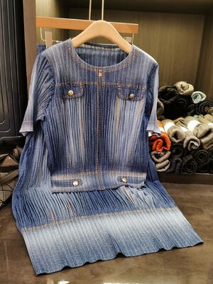Vintage Hong Kong Style Gradient Short-Sleeve Top Elastic Waist Skirt Unique Denim Color Fashionable Two-Piece Set for Summer