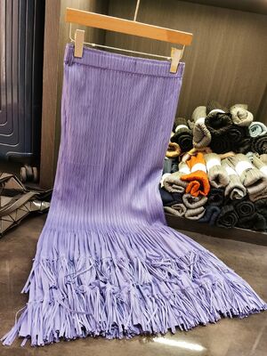 Women's High-End Casual Two-Piece Short-Sleeved Tops and Pleated Tassel Skirts Solid Pattern New Summer Fashion Suit