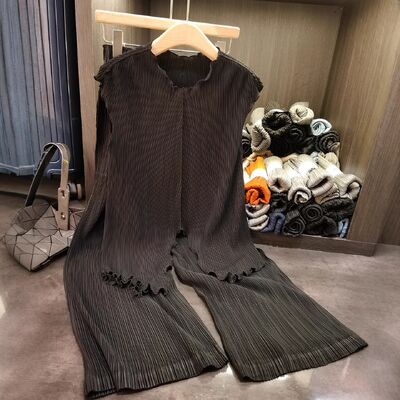 Autumn New High-End Women's Three-Piece Set Solid Color Casual Simple Sleeveless Long-Sleeve Jacket High-Waisted Loose Knitting
