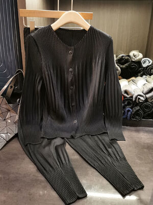 High-End Fashion Casual Two-Piece Set Solid Color Round-Neck Short Cardigan Long-Sleeve Skinny Pants or Harem Pants for Women