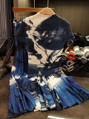 Chinese Vintage Floral Women's Summer Slim-Fit Two-Piece Set New Pleated Corn Grain Ink Lace Stand Short Casual Nonwoven