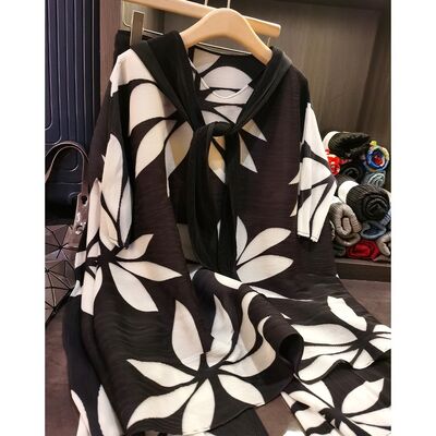 Women's Elegant Floral Printed Shawl Design Pleated Long Top + Wide-Leg Pants Casual Two-Piece Spring New Fashion Suit