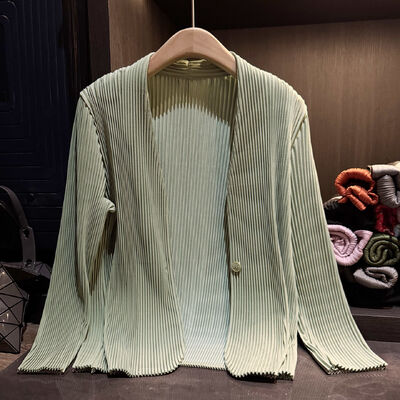 High-End Waterproof Casual Textured Pleated Fashion Blazer Cardigan for Autumn Elegant Solid Color Top