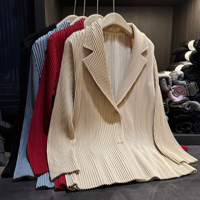 Advanced pleated solid color suit jacket with elegant temperament, versatile women's cardigan for commuting