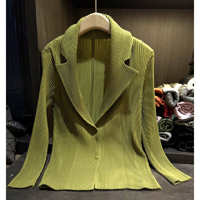 Autumn and winter new pleated solid color temperament elegant slimming versatile suit jacket for women