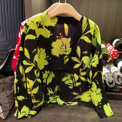 Women's Elegant Chinese Style Floral Cardigan Top Casual Loose Pleated Spring Commuting Short Jacket New Polyester