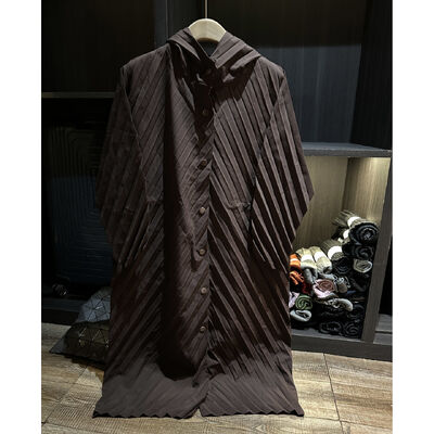 Elegant temperament, solid color hooded pleated loose version, casual mid length windbreaker jacket, autumn
