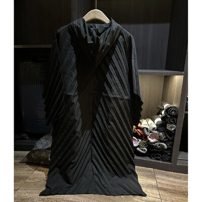 Elegant temperament, solid color hooded pleated loose version, casual mid length windbreaker jacket, autumn