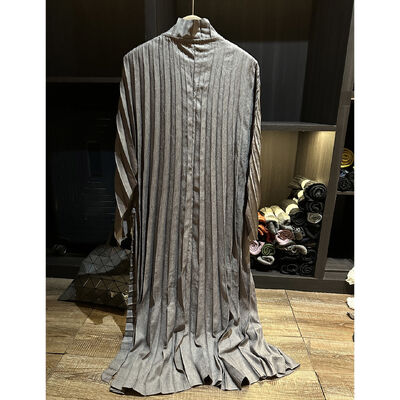 Elegant temperament, solid color, casual lapel coat, autumn new item, pleated loose oversized long sleeved coat