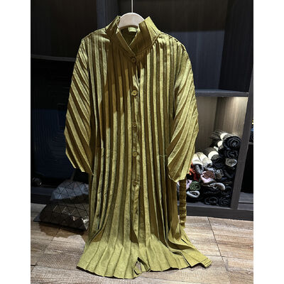 Elegant temperament, solid color, casual lapel coat, autumn new item, pleated loose oversized long sleeved coat