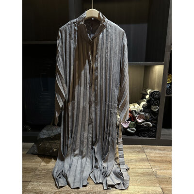 Elegant temperament, solid color, casual lapel coat, autumn new item, pleated loose oversized long sleeved coat