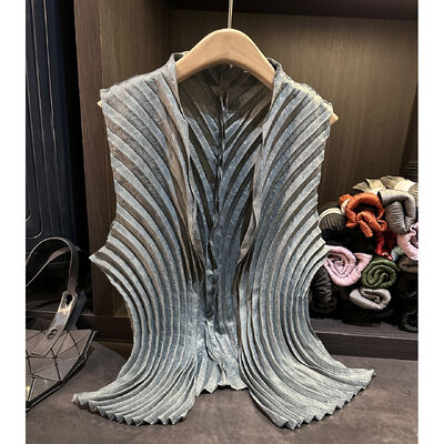Heavy industry pleated solid color cardigan, vest, spring and autumn new style, loose and versatile commuting plus size Cota