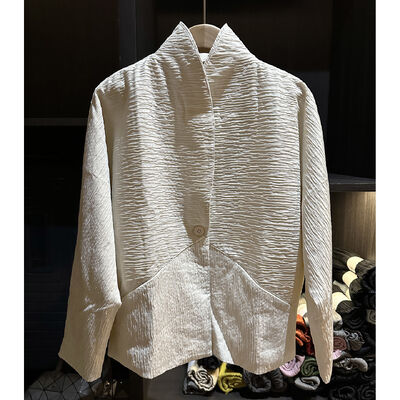 Elegant temperament, high-end design sense, spliced solid color lapel jacket, autumn and winter pleated Cota