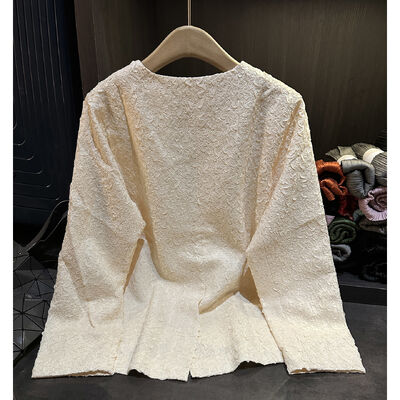 Small suit  Coat for women in autumn, with a high-end feel and pleated loose top, exuding a stylish commuting vibe