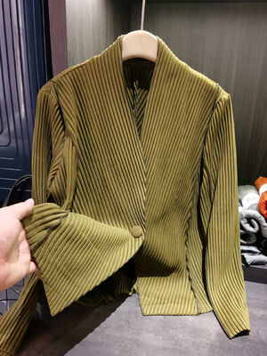 Women's Elegant Autumn One-Button Solid Color Jacket High-End Slimming Pleated Long Sleeve Casual Waterproof for Simple