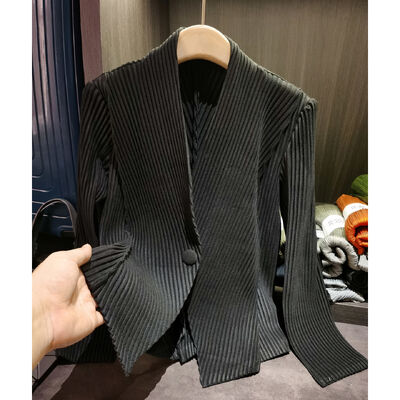 Women's Elegant Autumn One-Button Solid Color Jacket High-End Slimming Pleated Long Sleeve Casual Waterproof for Simple