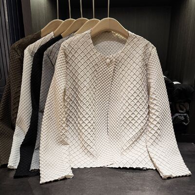 ZATRHMBM 2025 Women's New Fashion Cropped Top Single-Breasted Retro Neck Long Sleeve Jacket for Autumn Casual Button Decoration