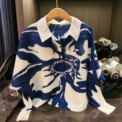 Autumn New Vintage Design Cardigan for Women Single-Breasted Ruched Lapel Batwing Sleeve Plus Size Woven Casual Long Top Front