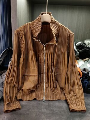 High-End Women's Autumn Casual Cardigan Top Fashionable Double-Zipper Ruched Loose Long-Sleeve Versatile Rabbit Woven Short