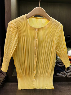 Women's Fashionable Summer Sweet Short Jacket All-Match Neck Age-Reducing Top Casual Single-Breasted Solid Color Skinny Front