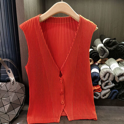 Women's Casual Waistoutwear Short Jacket Spring Summer New Thick Toothpick Pleated Sleeveless Vest with Button Pure Color