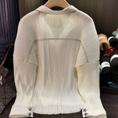 Women's Elegant Slimming Single-Breasted Age-Reducing Shirt Solid Color Pleated Button New Pocket Knitted Polyester