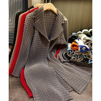 Lapel Wavy Pleated New Fashionable Mid-length Women's Coat