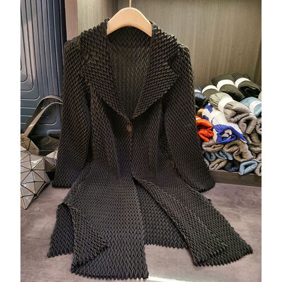 Lapel Wavy Pleated New Fashionable Mid-length Women's Coat