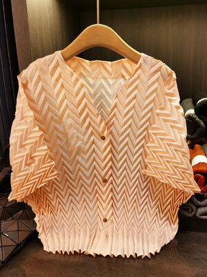 Handmade Pleated Top Cardigan Jacket Five-Sleeve Versatile Design Neck Wave Geometric Slimming Loose Fit Plus Size Casual Summer