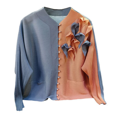 Spring 2025 Women's Three-dimensional Flower Loose Pleated Single Breasted Long Sleeved Cardigan Women's Top