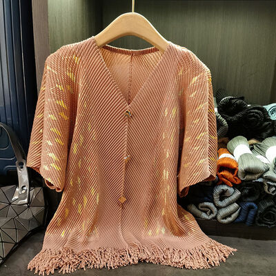 Summer New Fish Scale Pleated Print V-neck T-shirt Elegant Commuter Loose Casual Versatile Top Knitted Fabric