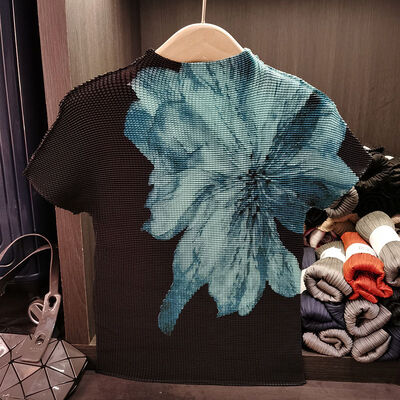 Women's High-End Summer T-Shirt New Printed Corn Grain Design Slim Fit Stand Collar High Elasticity Short Casual Geometric