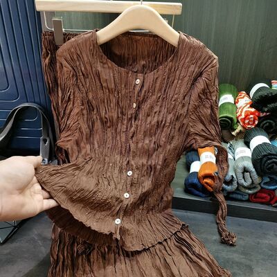 Women's Casual Spring New Set High Waisted Pleated Skirt in Solid Color Two-Piece Design